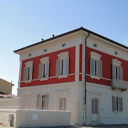 Hotel Villino Ermione à Marina Di Pisa Extérieur photo