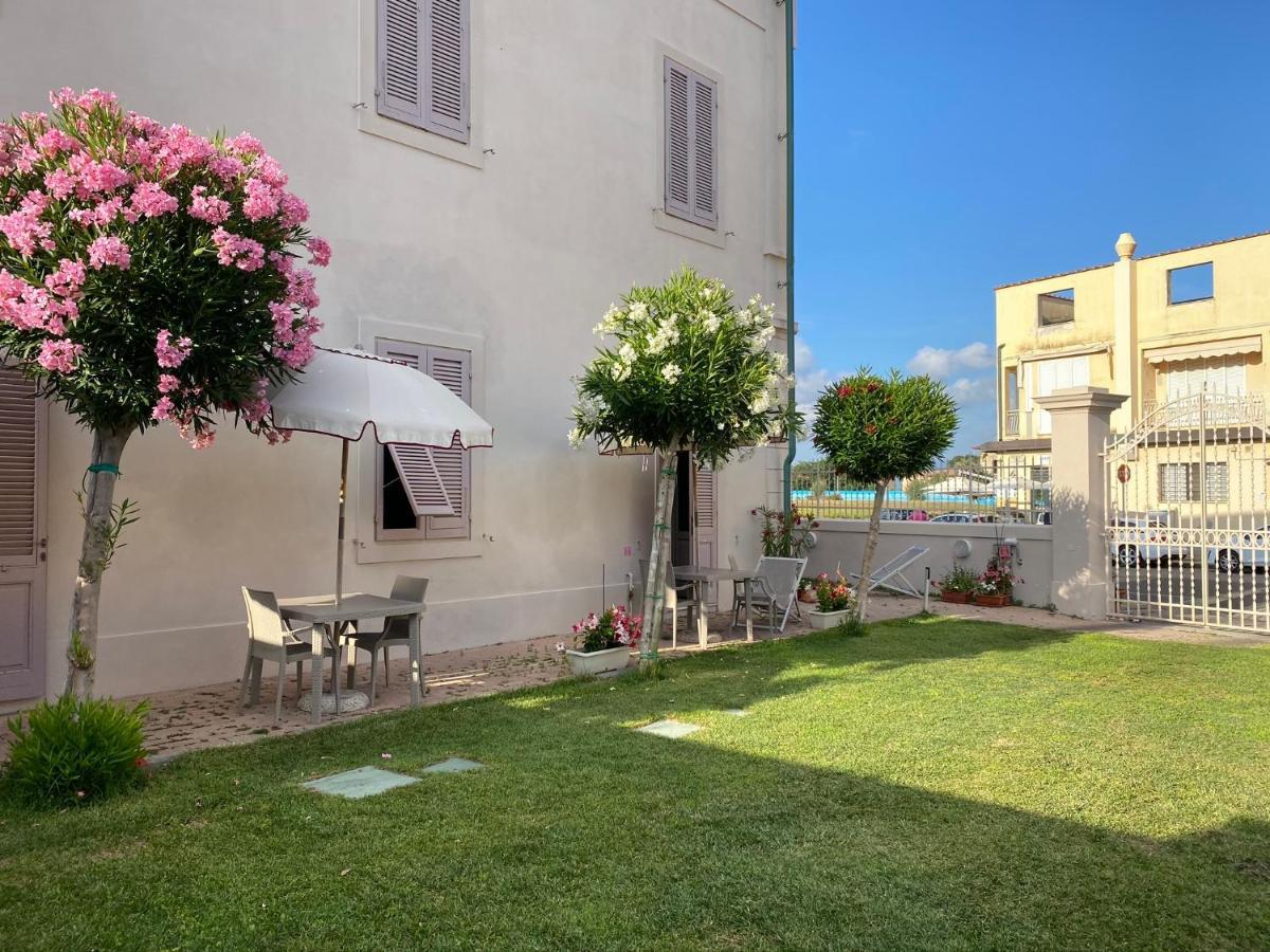 Hotel Villino Ermione à Marina Di Pisa Extérieur photo