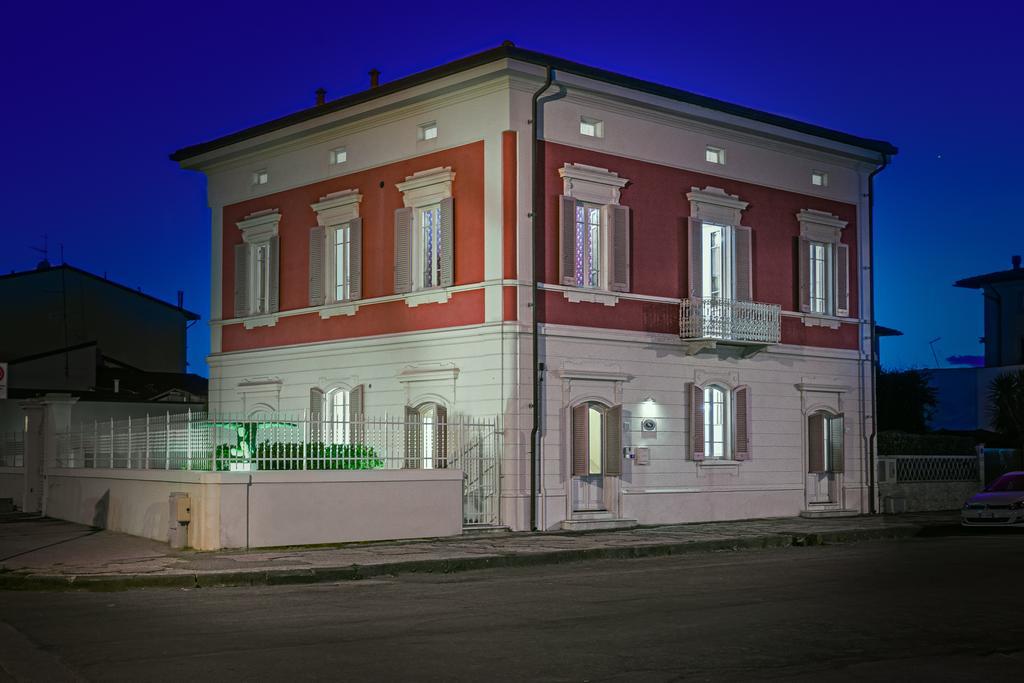 Hotel Villino Ermione à Marina Di Pisa Extérieur photo