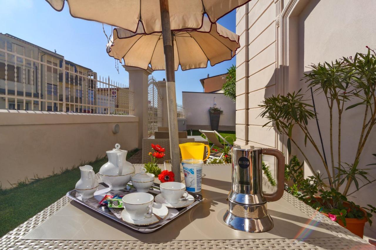 Hotel Villino Ermione à Marina Di Pisa Extérieur photo