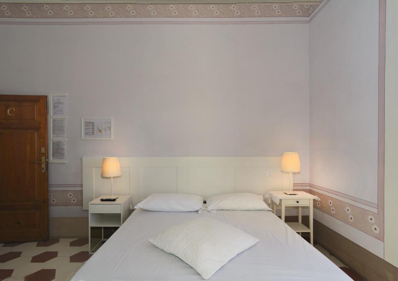Hotel Villino Ermione à Marina Di Pisa Extérieur photo
