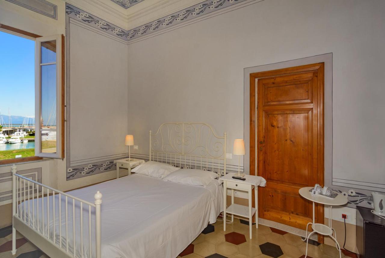 Hotel Villino Ermione à Marina Di Pisa Extérieur photo