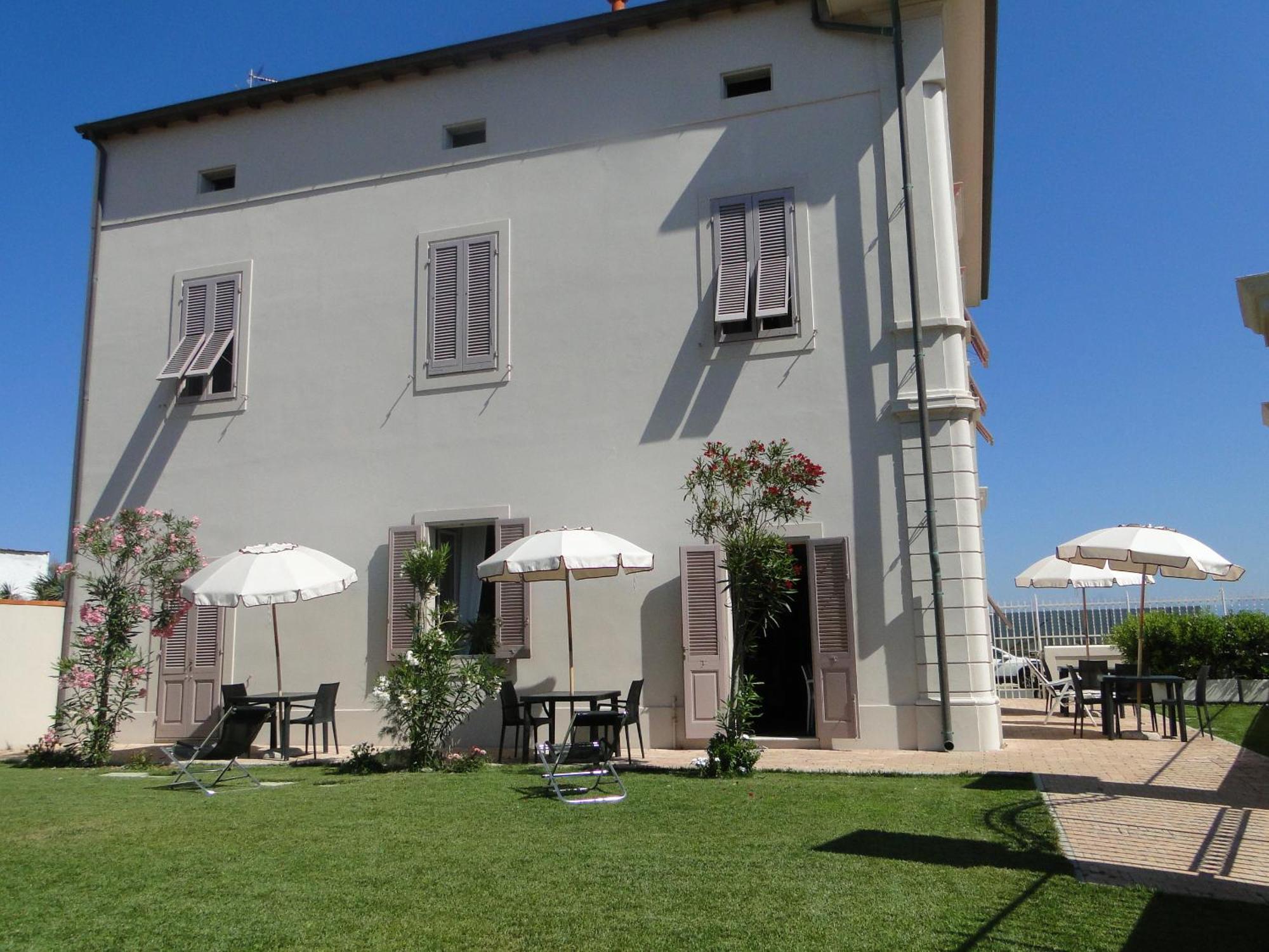 Hotel Villino Ermione à Marina Di Pisa Extérieur photo